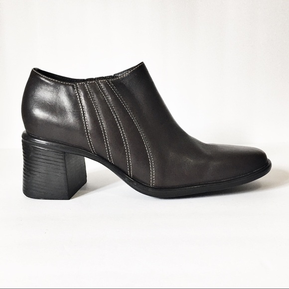 Clarks Dark Brown Leather Ankle Boots Booties - Picture 1 of 14